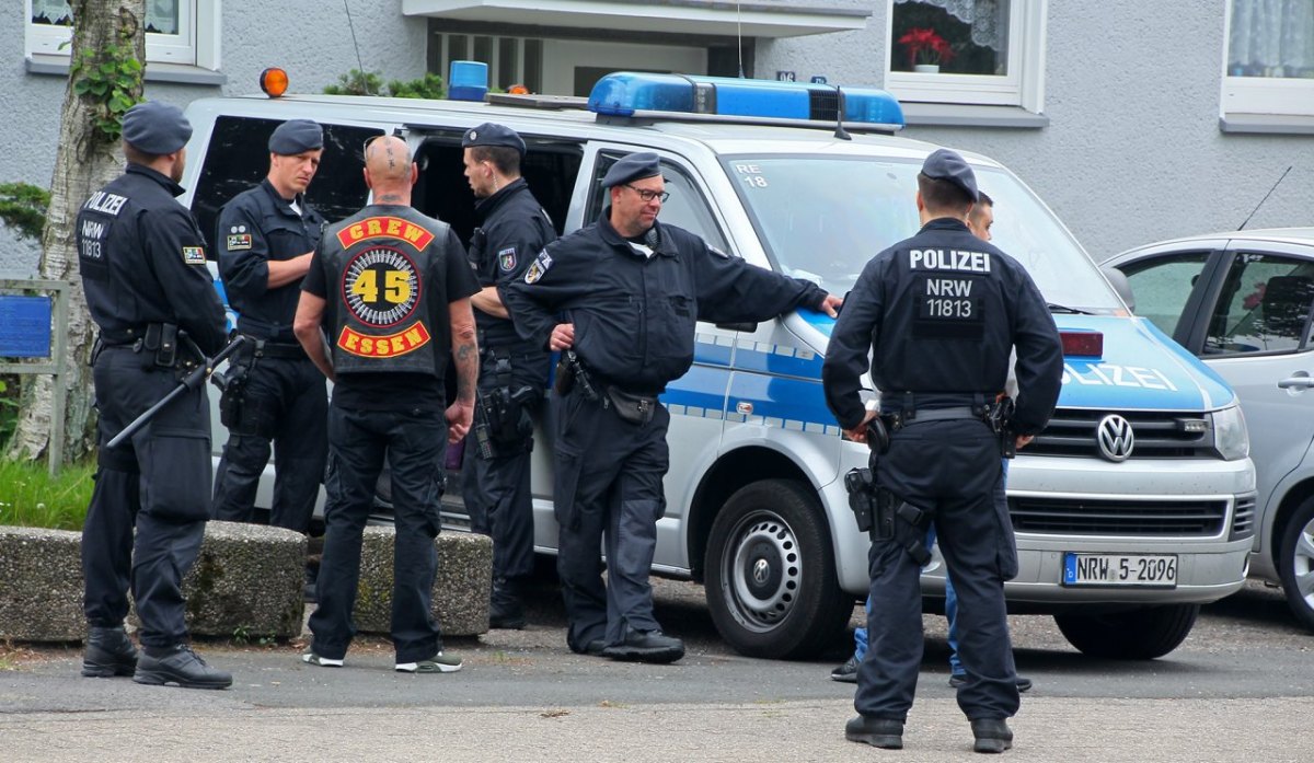 20180513_Rockerkontrollen_Einsatzhundertschaft_Polizei_Essen_ANC-NEWS (7).JPG