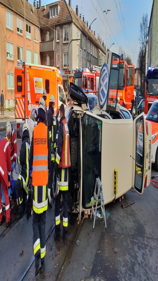 20181211_Unfall_Frohnhauser_Onckenstr_Essen_ANC-NEWS-0 (2).jpg