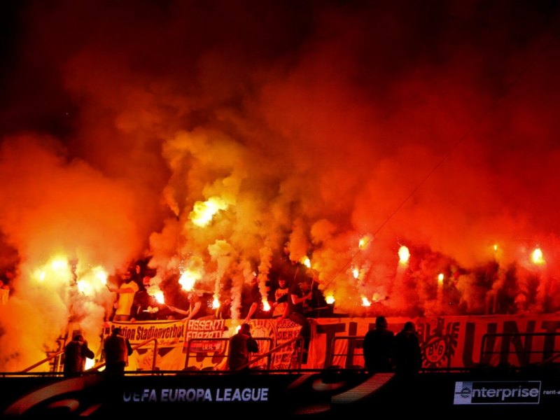 BVB Pyrotechnik Porto.jpg
