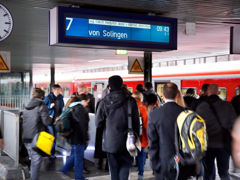 Bochum Hauptbahnhof s1.jpg