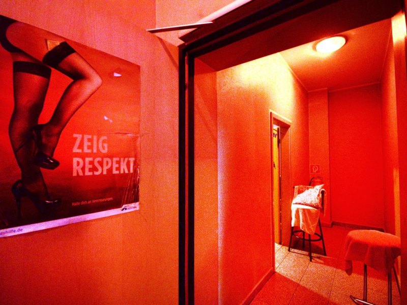 Bordell Duisburg Laufhaus.jpg