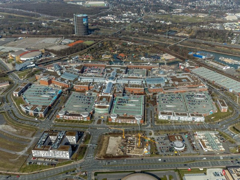 Centro-Oberhausen-Parkplätze.jpg