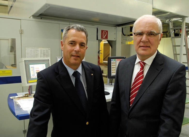 Frank Wilhelmi und Kurt Barth (v.l.) haben den Sprung ge- folien.de