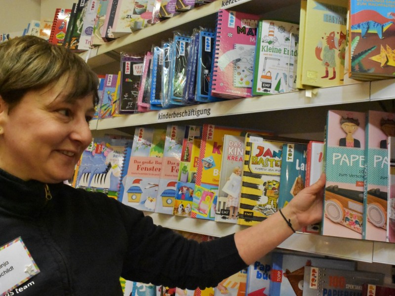 Tanja Schildt (47) arbeitet seit 31 Jahren auf der I.Weberstraße.