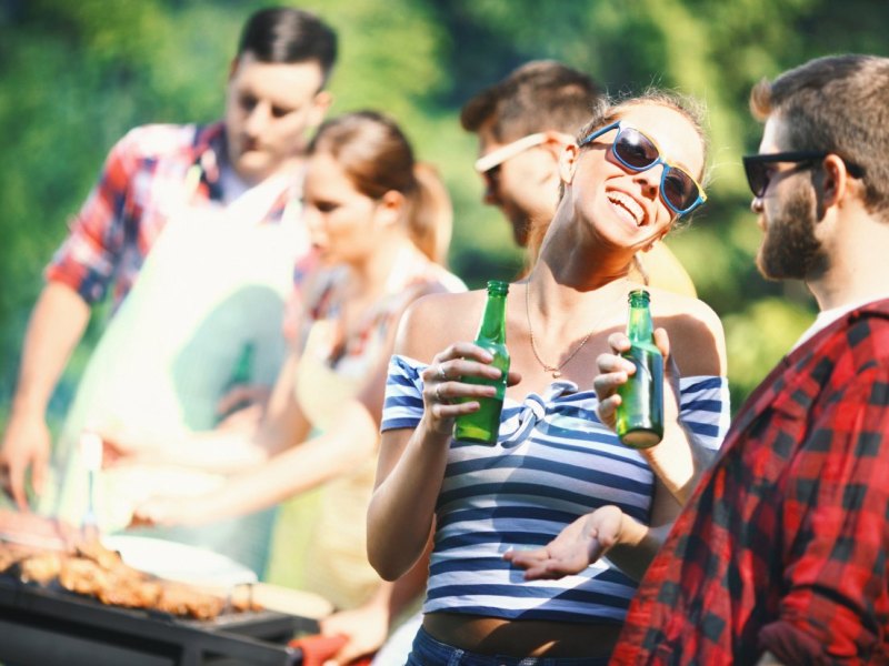 Frühling Grill Party Grillen Sonne.jpg