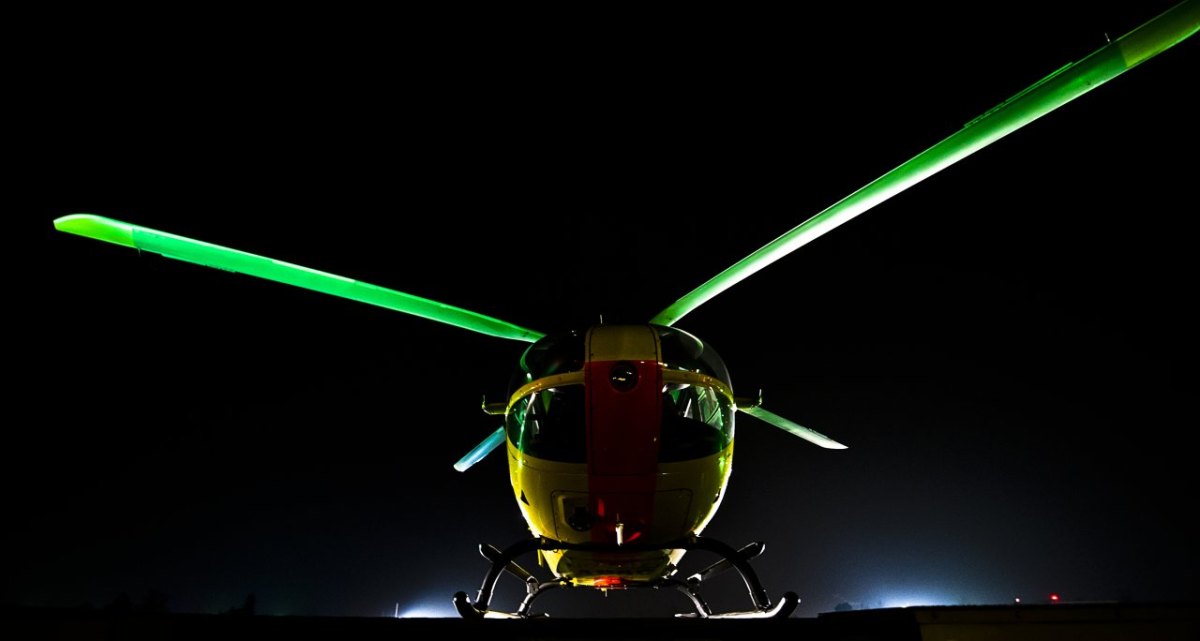 Hubschrauber-nacht-dunkel.jpg