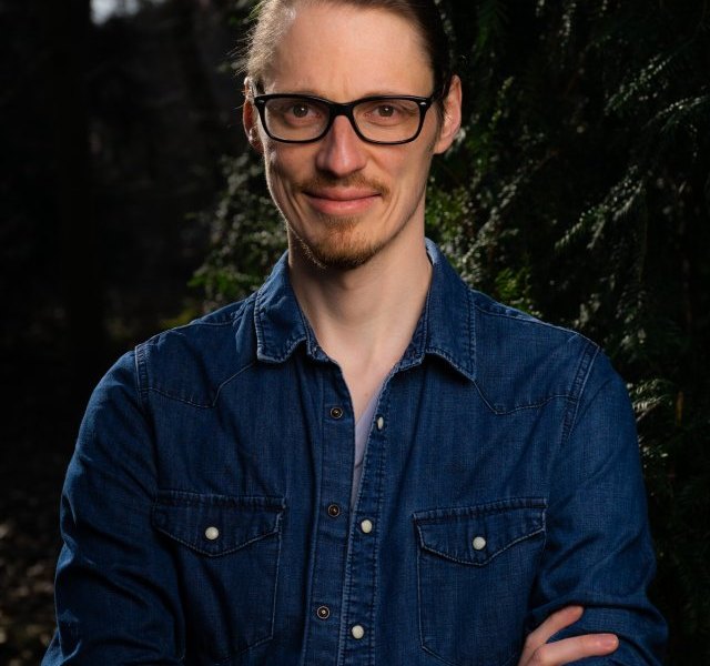 Lukas-Autorenfoto_Foto Dominik Führ (1).jpg