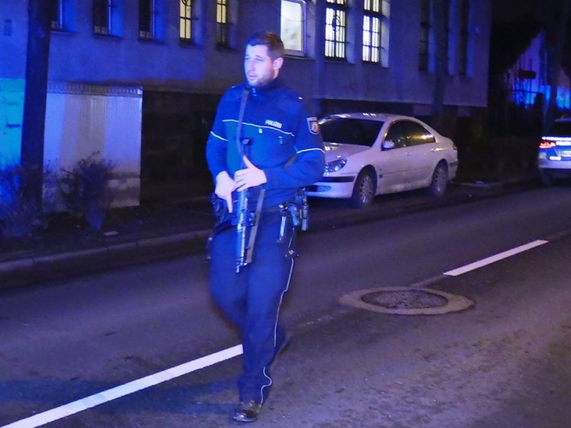 Polizei Maschinengewehr.jpg