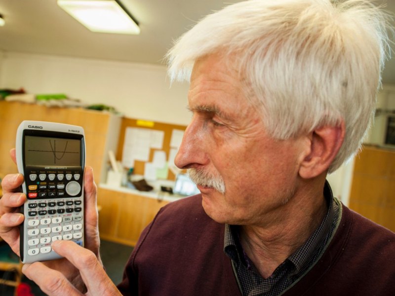 _Taschenrechner am Gymnasium Waldstraße_0003.JPG
