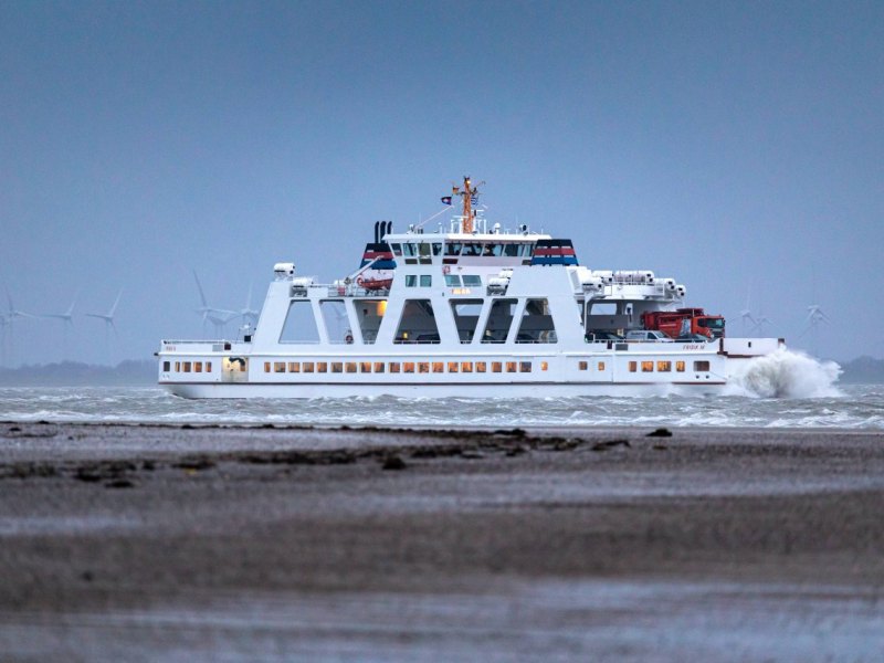 urlaub an der nordsee fähre.jpg