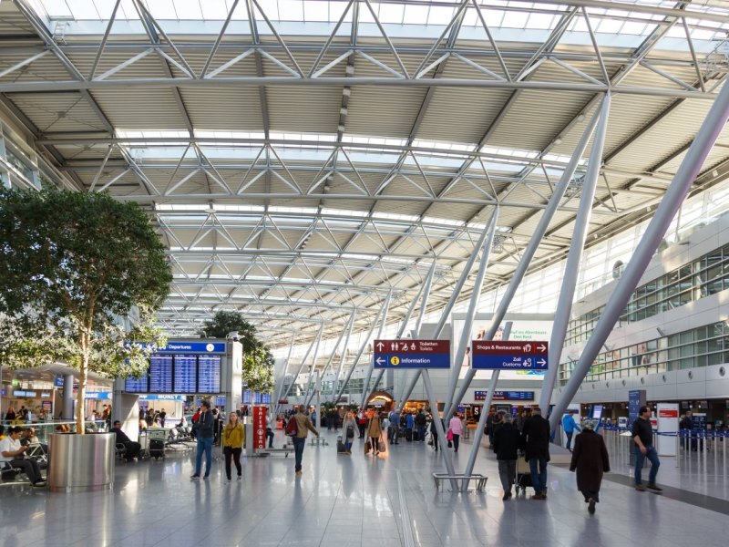 FlughafenDüsseldorf.jpg