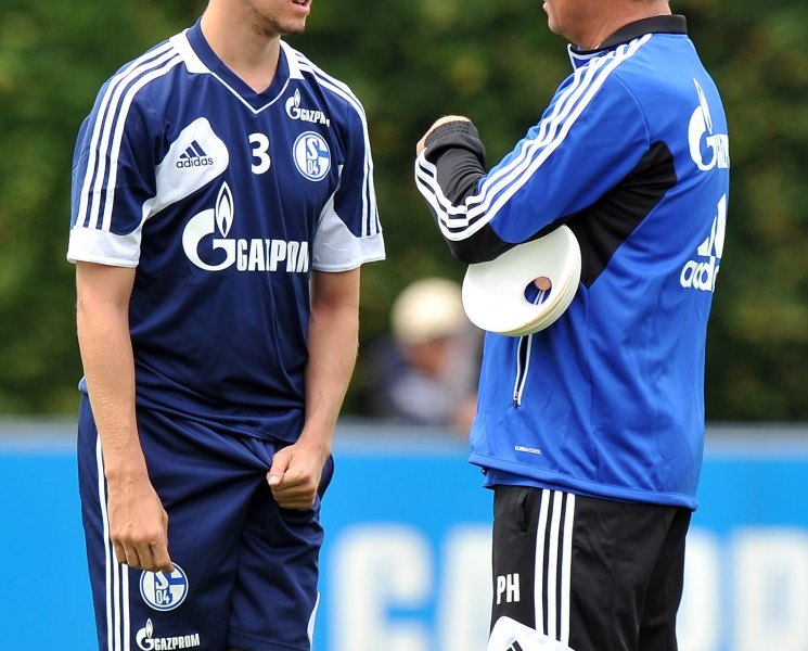 Schalke-Escudero.jpg