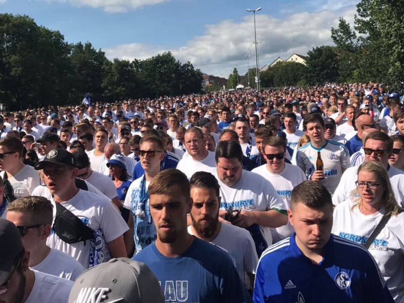 Schalke Fans S04.jpg