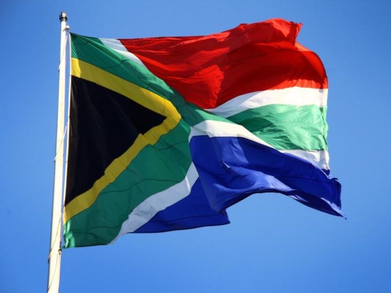 Südafrika benennt mehrere Orte um: Port Elizabeth soll künftig Gqeberha heißen, und Berlin bekommt den Namen Ntabozuko.