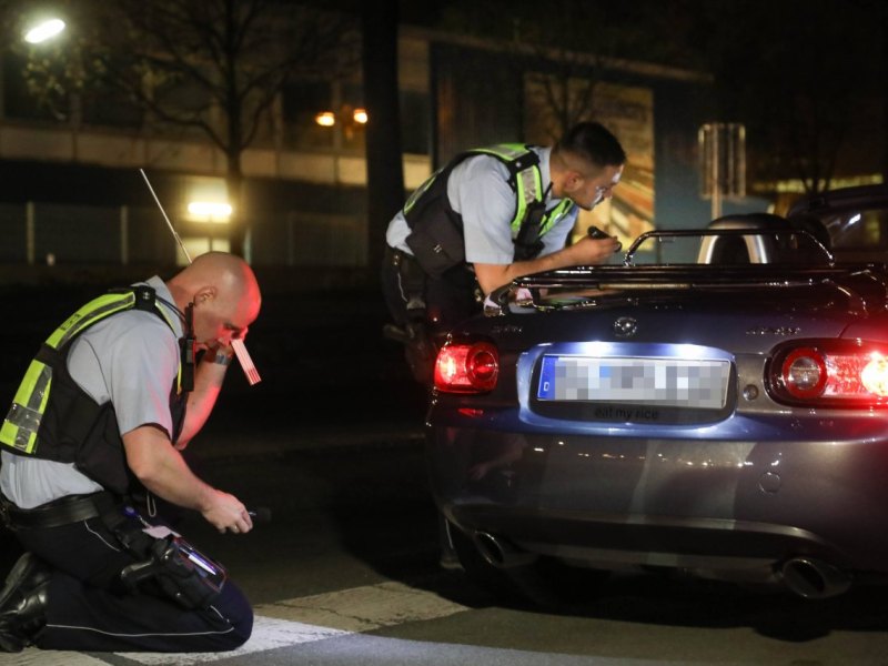 dortmund polizisten.jpg