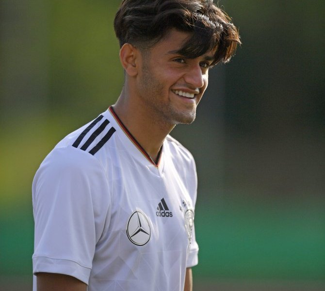 mahmoud-dahoud-gladbach-bvb-dfb.jpg