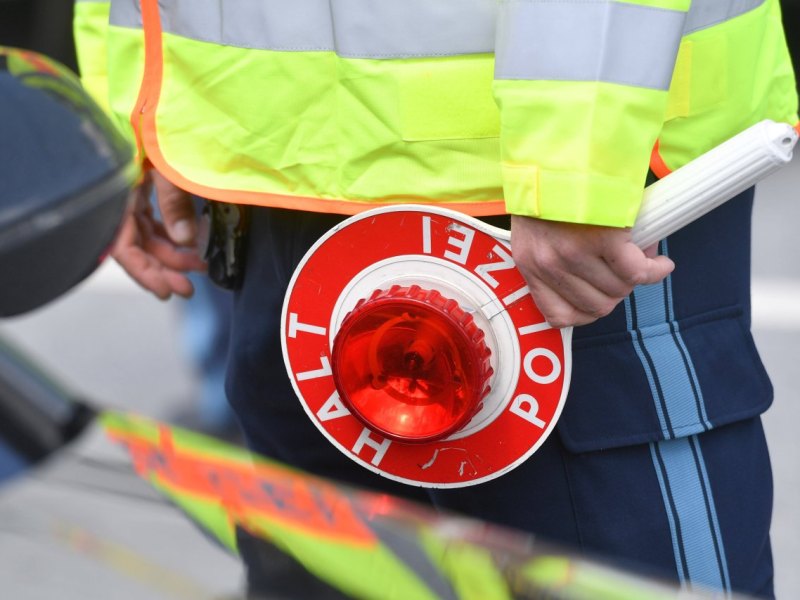 polizei kontrolle.jpg