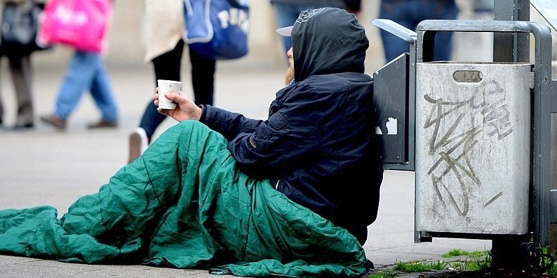 Armut in der Essener Innenstadt-kgDG--656x240@DERWESTEN.jpg