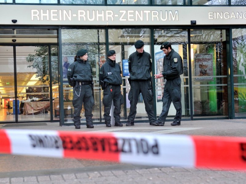 Bombendrohung_RRZ_Rheinruhrzentrum_Mülheim.JPG
