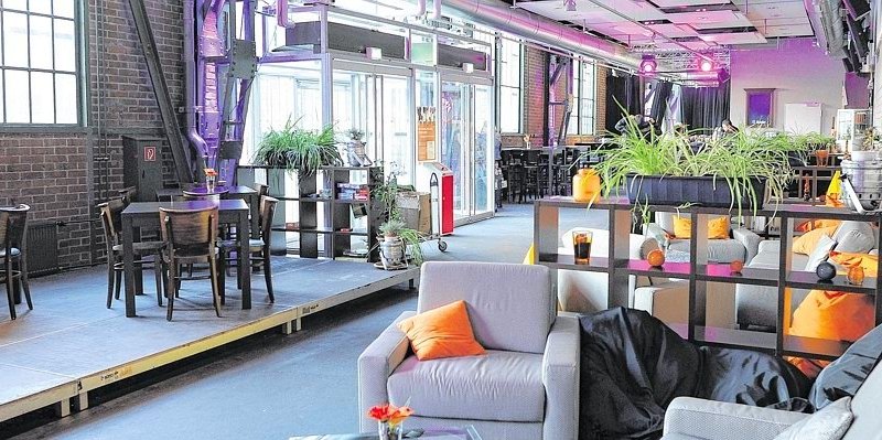 Cafe Horizont Weststadthalle_0--656x240.jpg