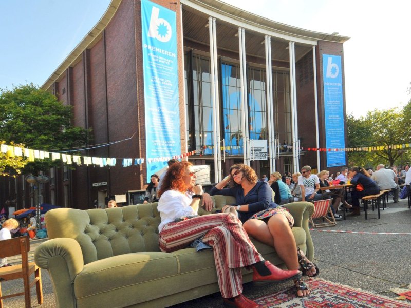 Kultur_ Schauspielhaus-Eröffnungsfest.jpg