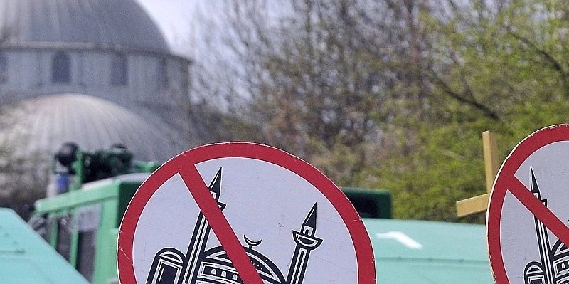 NPD und ProNRW Demonstration Duisburg Marxloh.jpg