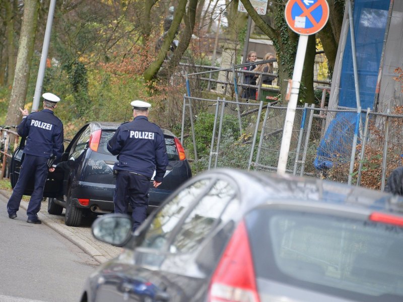 Otto-Pankok-Schule Mülheim Parkverbot.jpg