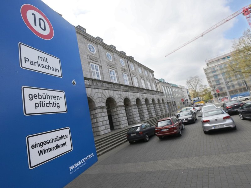 Parken Rund um Ruhrbania.jpg