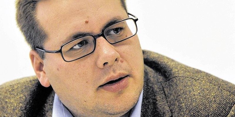 Sascha Hellen--656x240.jpg