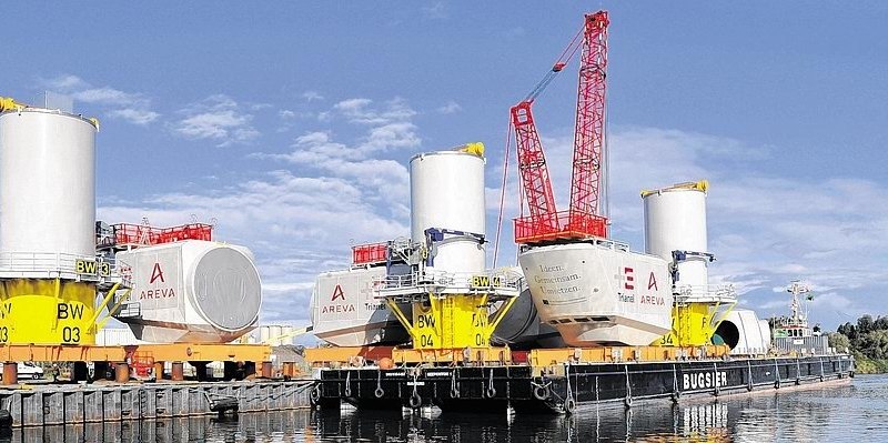 Verladung Teile für Offshore Windpark.jpg
