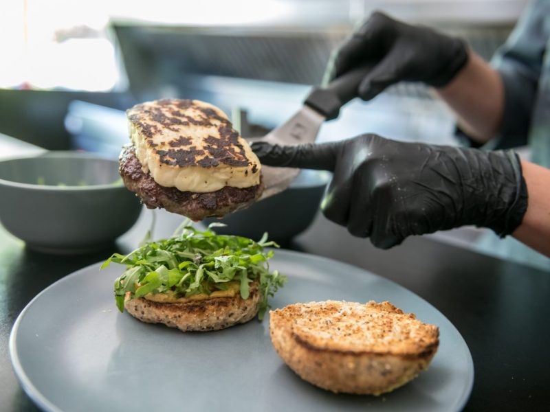 Mülheim Imbiss Burger Pommes Gratis-Essen