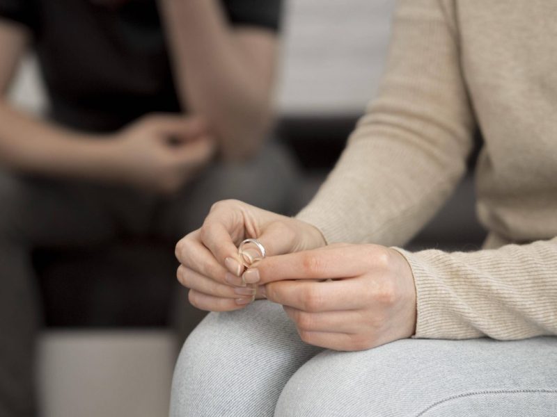 Noch vor der Hochzeit hat sich ein Paar so sehr gestritten, dass die Braut in Spe wutentbrannt das Haus verlassen hat. (Symbolbild)