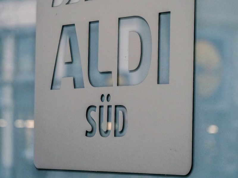 Duisburg Aldi Logo Symbolbild