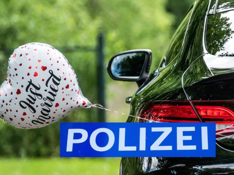 Hochzeit in Oberhausen Auto Symbolbild