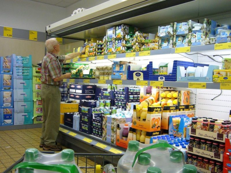 Aldi Einkaufsmarkt Symbolbild