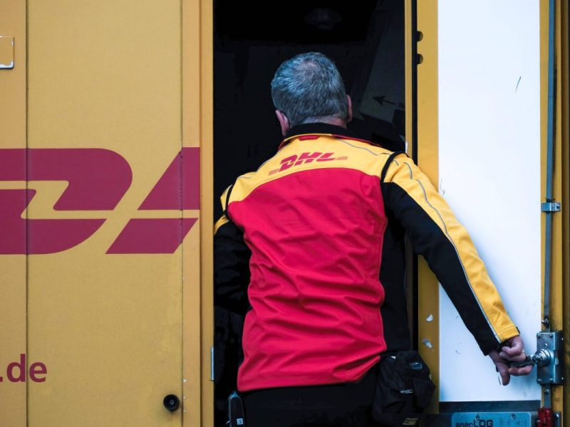 DHL