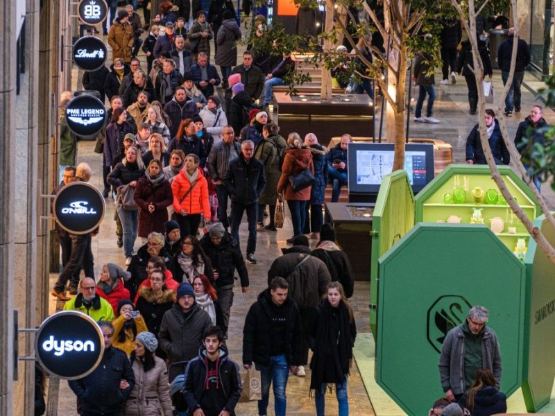 Besucher im Westfield Centro Oberhausen