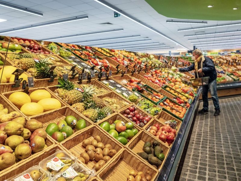 Für viele gehört dieses Obst zur Frühlings- und Sommerzeit. Doch dabei gibt es einiges zu beachten. Ein Umweltschützer klärt auf.