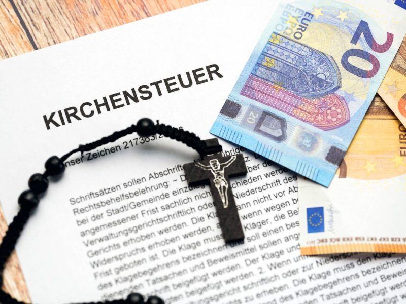 Steuern sparen mit Kirchenaustritt - das kann nach hinten losgehen