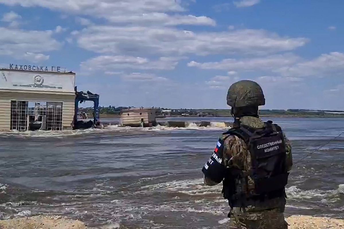 Seit 15 Monaten führt Putin Krieg gegen die Ukraine. Mit der Sprengung des Staudamms ist eine 