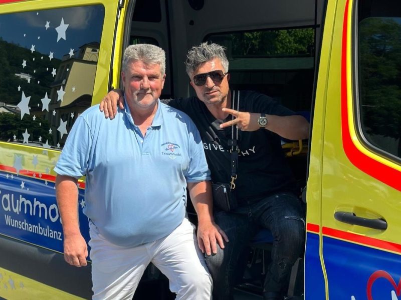 Chico mit Rettungskraft