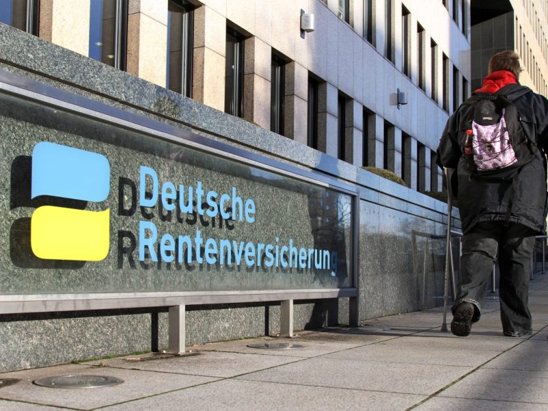 Sozialverbände ziehen wegen einer Ungleichheit vor Gericht. Millionen von Erwerbsminderungsrentnern sind von diesem umstrittenen Urteil betroffen.