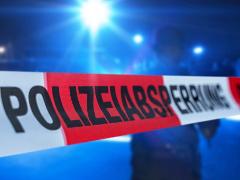 Oberhausen: Vor der Turbinenhalle kam es offenbar zu schweren Messerattacken. Ein Mann schwebt in Lebensgefahr.