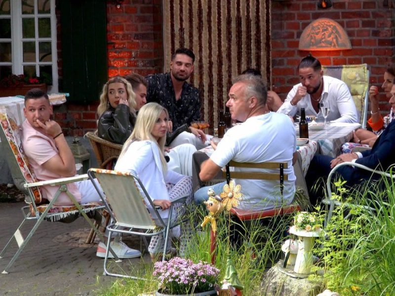 Sommerhaus der Stars: Ein Paar hat sich schon getrennt.