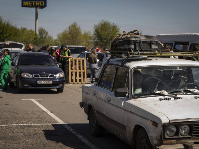 Ein Foto sorgt für ordentlich Wirbel im Netz. Ins Visier geraten gerade Geflüchtete aus der Ukraine, die in Deutschland Asyl suchen. Was ist dran?