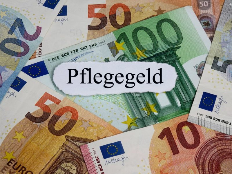 Kostenexplosion in den Pflegeheimen in NRW. Mit diesen Tipps von der Verbraucherzentrale NRW sparst du viel Geld.