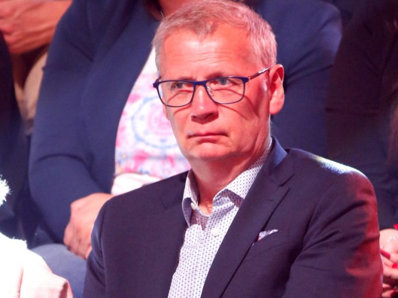 Die ARD präsentierte zum Jahresrückblick ihre beliebte Show „2024 – Das Quiz“. Dabei entging den Zuschauern ein Detail keineswegs.