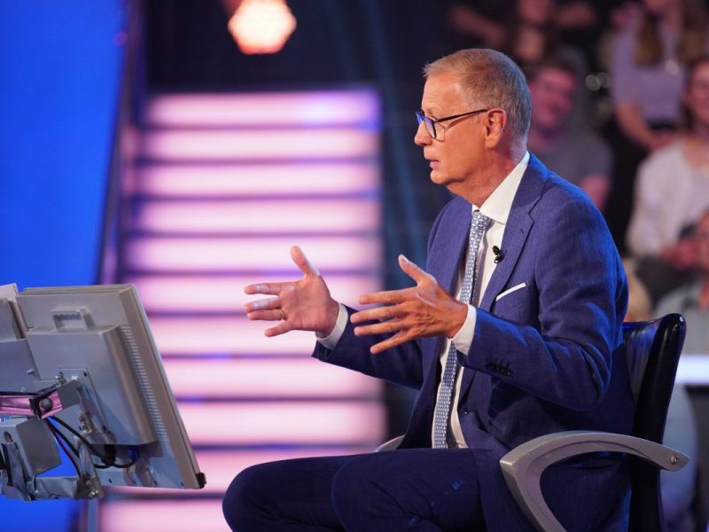 „Wer wird Millionär“-Moderator Günther Jauch kann nicht glauben, was ihm ein Kandidat erzählt.