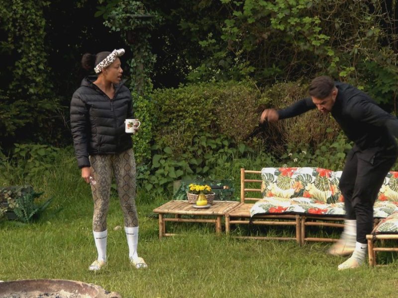 Im „Sommerhaus der Stars“ wird es hitzig. Die Zuschauer sind schockiert.