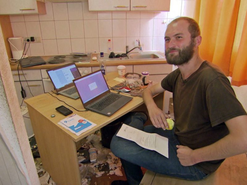 Ein Bürgergeld-Empfänger feiert Steuer-Zahler. So muss er weniger arbeiten.